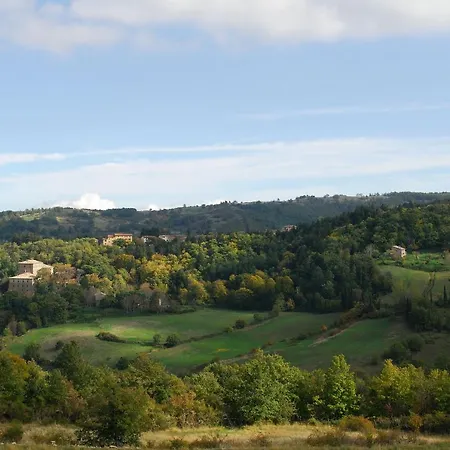 View Of Monte Amiata For 3 Guests La Piaggia - Vivo Dorcia Apartman *